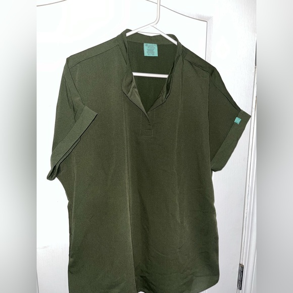 Garde Malade Women’s Scrub Top - Picture 1 of 2